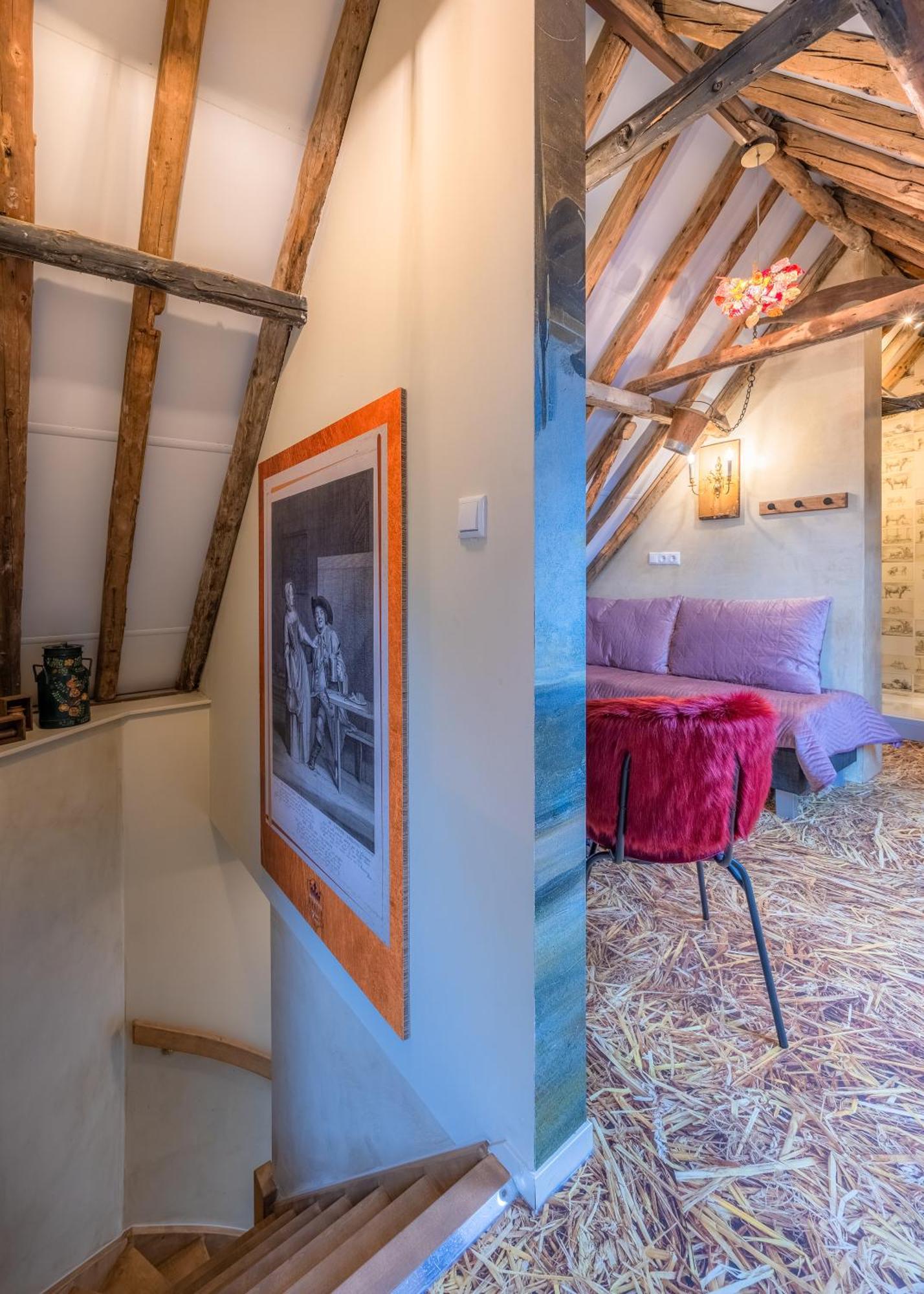 Unieke Bed En Breakfast Met Historisch Verhaal In Ferwert Ferwerd Екстериор снимка
